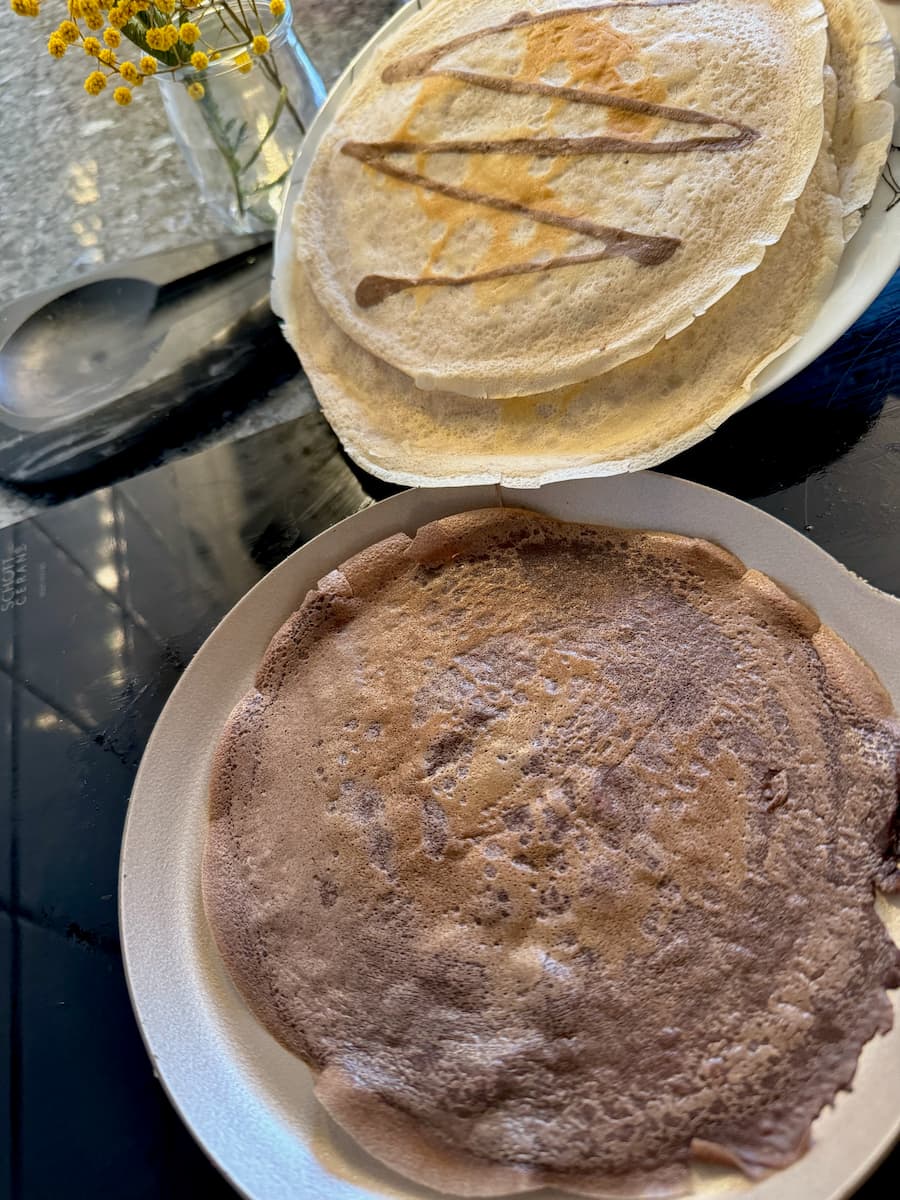 round thin chocolate pancake